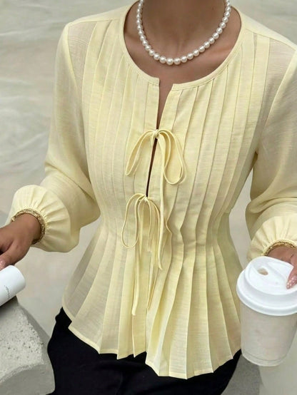 Slim fit long sleeve blouse