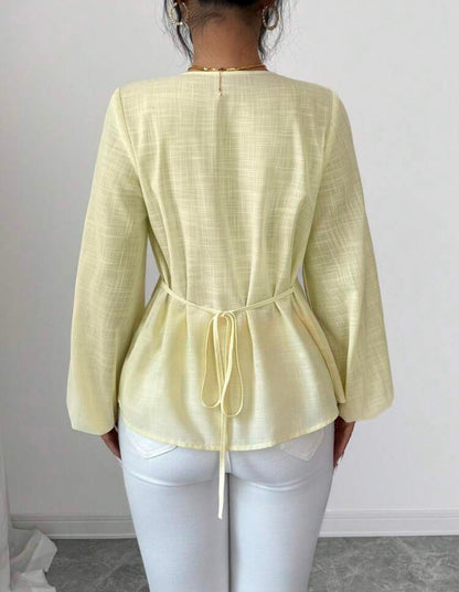 Slim fit long sleeve blouse