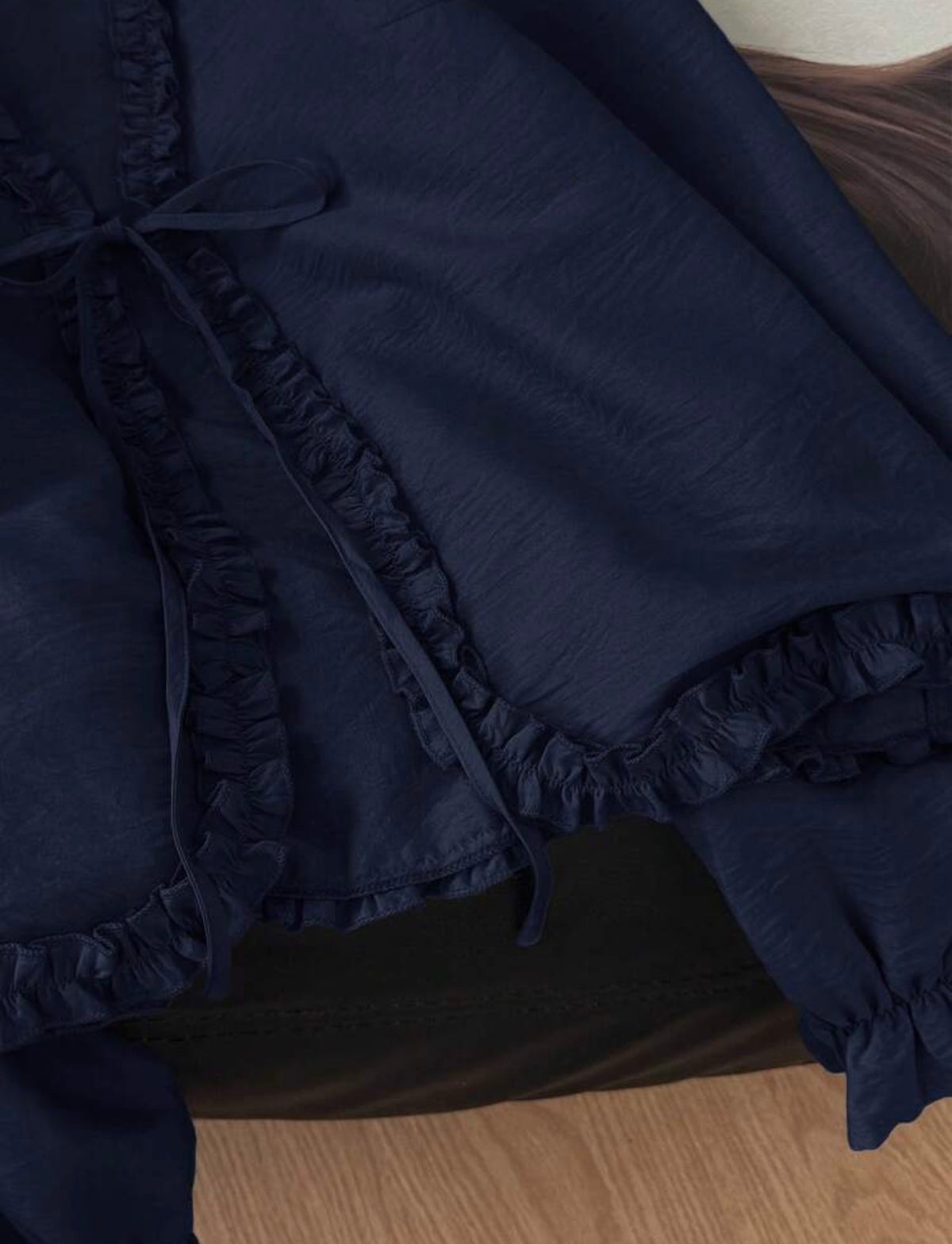 Trim front tie long sleeve blouse