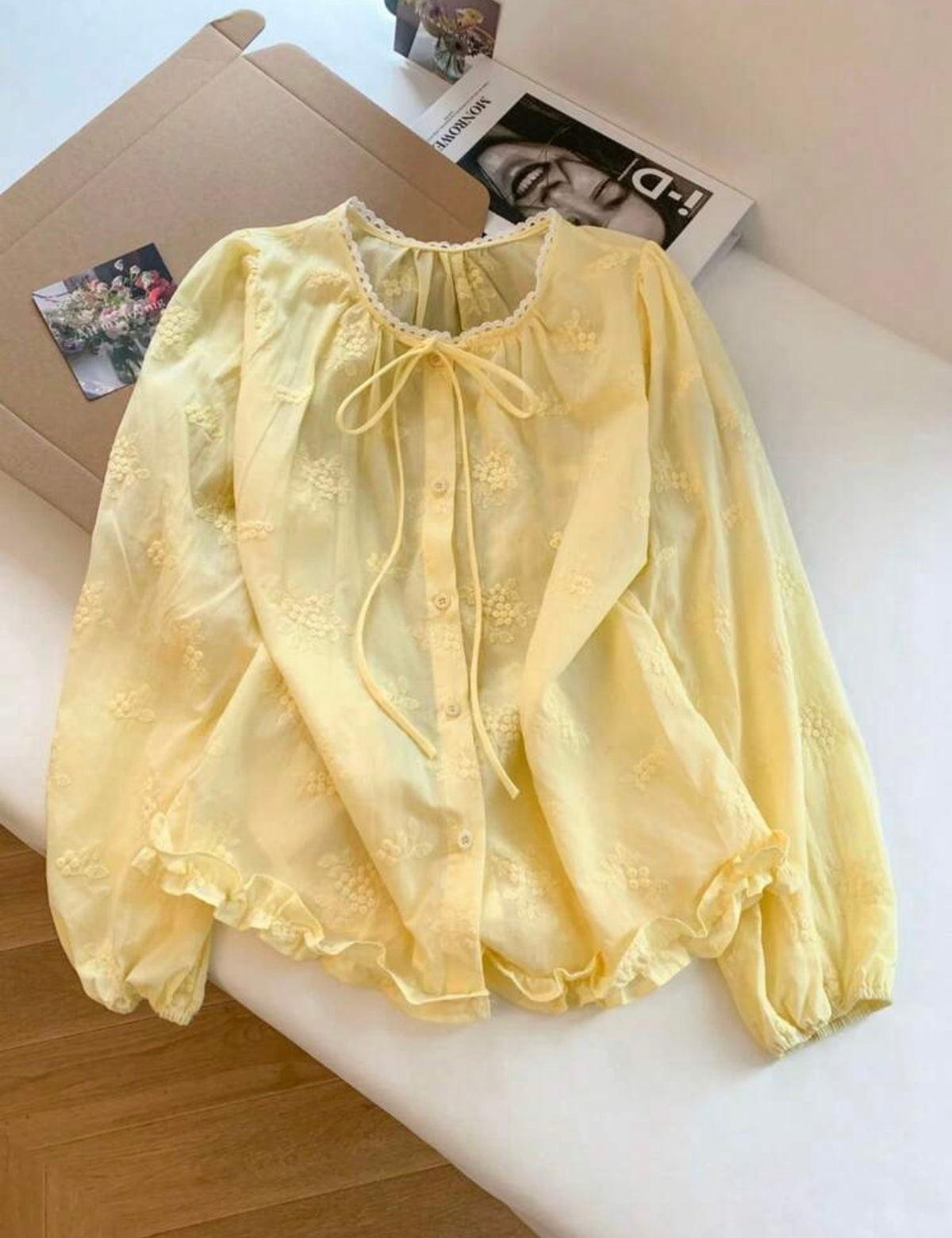 Yellow Lace Patchwork
Round Neck Long Sleeve Blouse