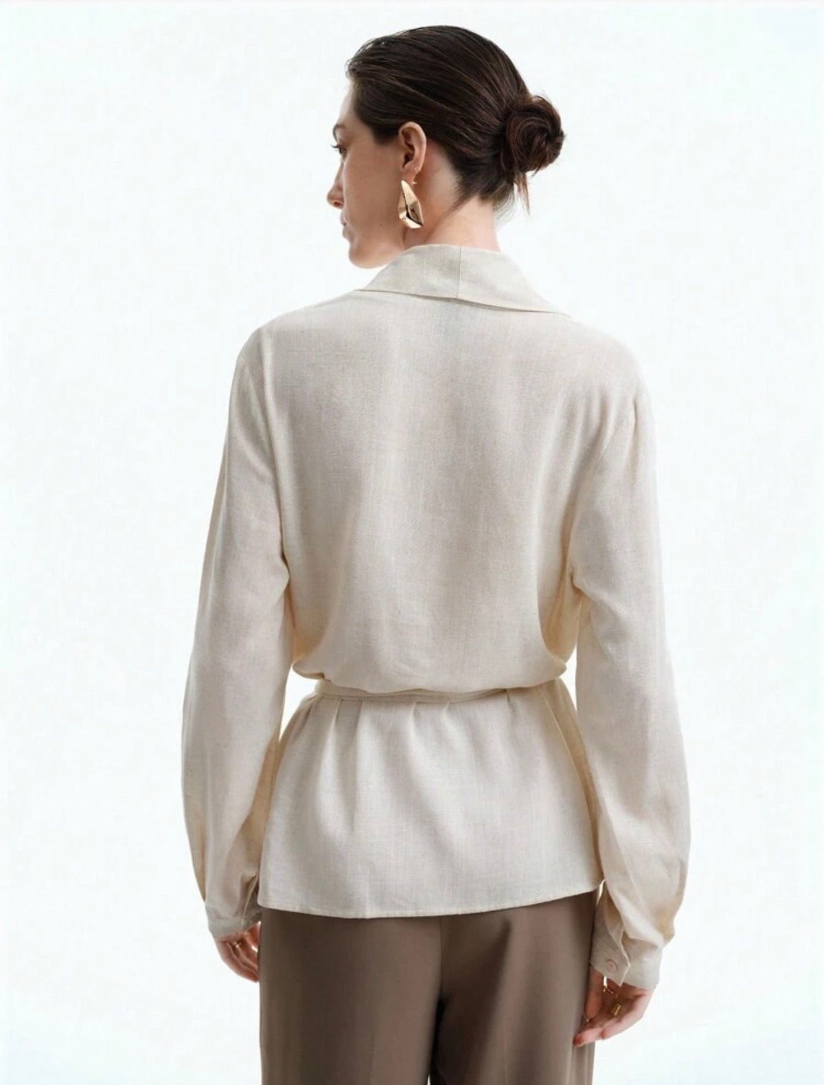 Light Linen V-Neck Long Sleeve Shirt