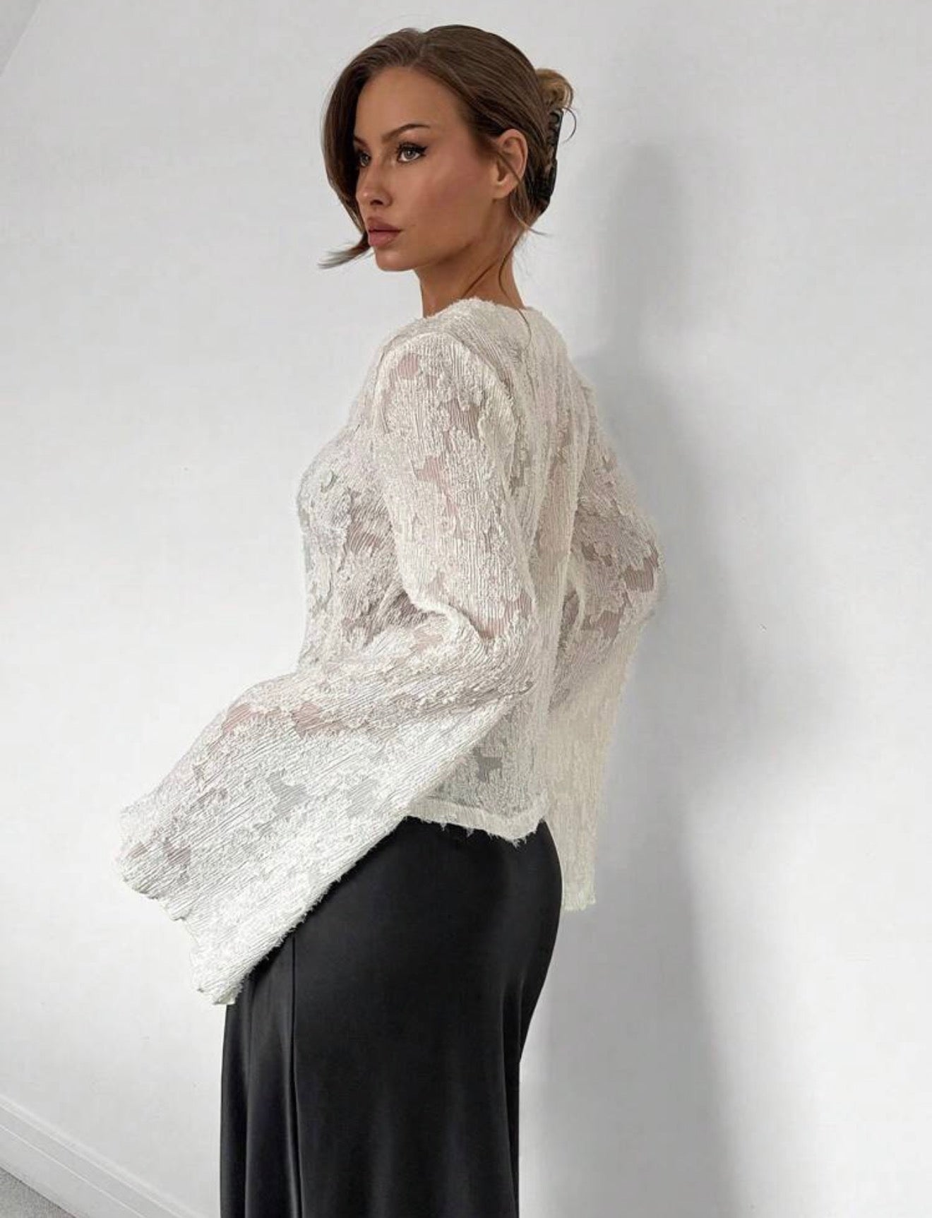 Refferiza  Lace bell blouse