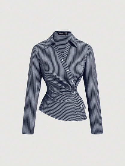Striped Turndown Collar blouse